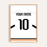 Maillot de football personnalisé - blanc avec bandes noires sur les manches — wooden-frame main image