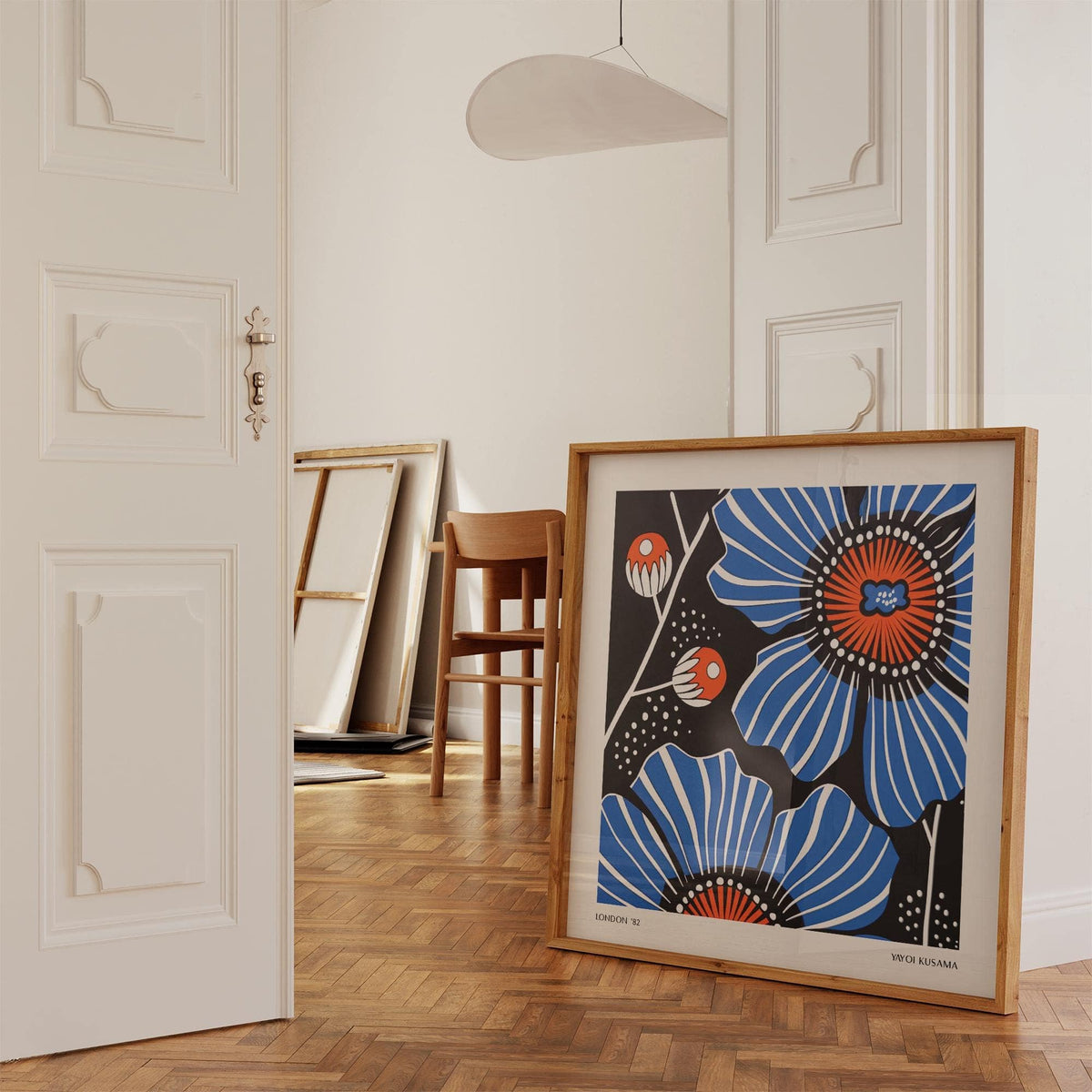 Striking flowers prints with modern design and botanical inspiration