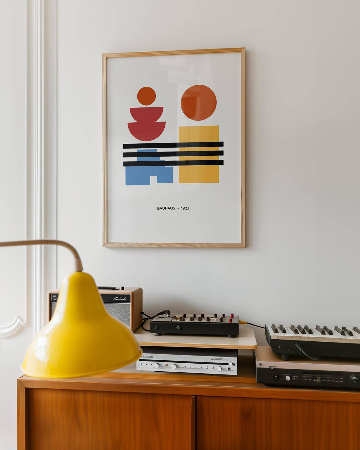 Bauhaus 1923 minimalist art featuring bold primary colours