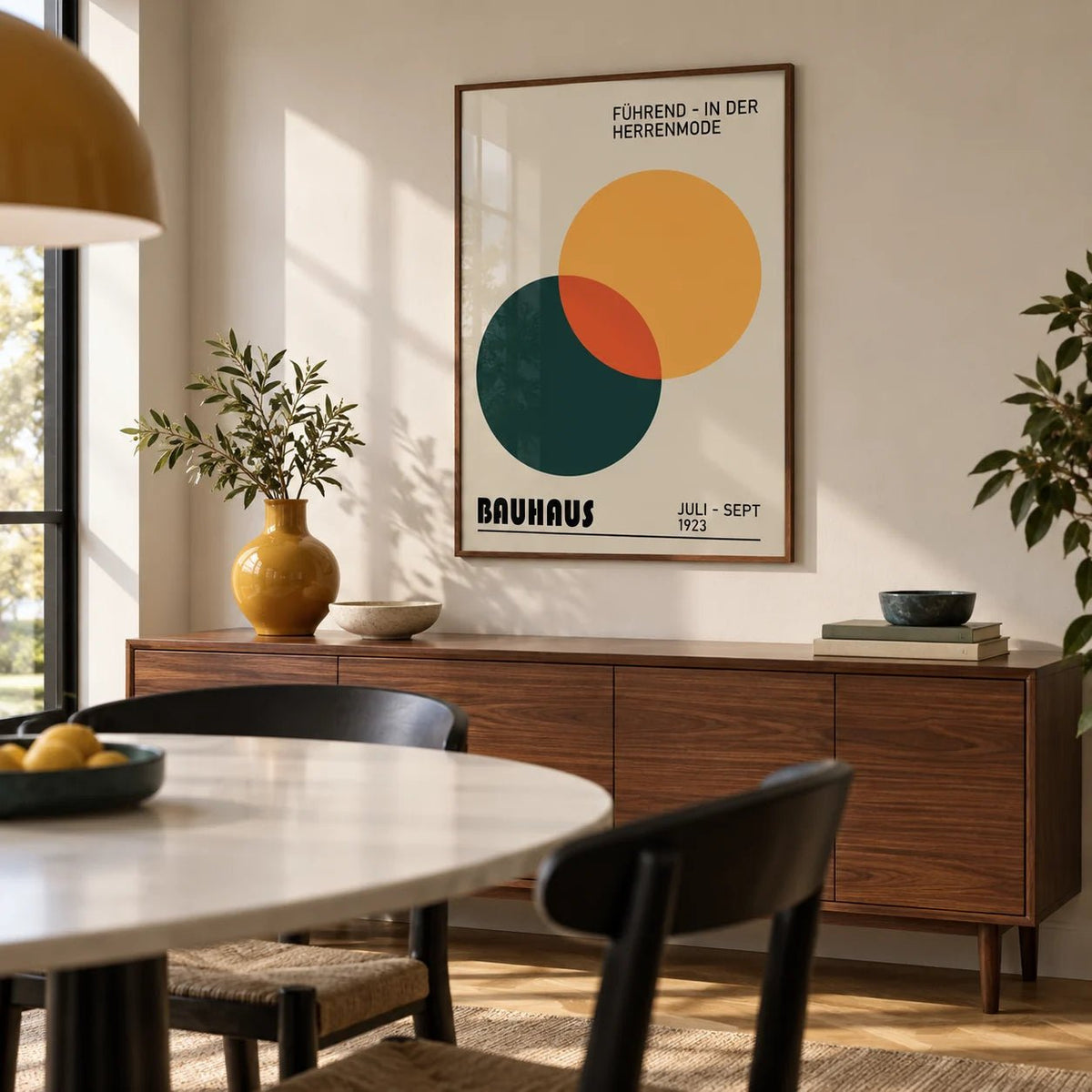 Print Geometric, framed on the wall of a modern dining room