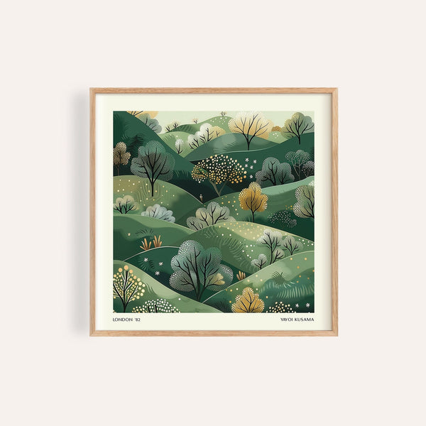 Grande décoration murale naturelle avec collines verdoyantes et arbres épars de style Japandi pour salon