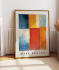 Décoration de bureau avec une reproduction d'une œuvre abstraite de Mark Rothko intitulée Orange Red and Yellow