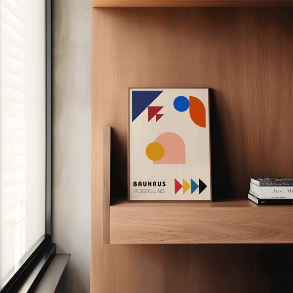 Affiche d'art géométrique abstrait aux couleurs orange, bleu et blanc pour décorer une chambre à coucher