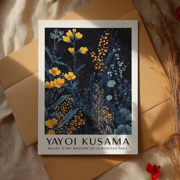 Œuvre d'art florale Kusama Museum à pois bleu marine et orange pour les murs de galerie