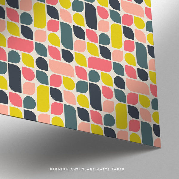 Gros plan sur l'affiche murale colorée montrant des lignes nettes et une texture de papier lisse