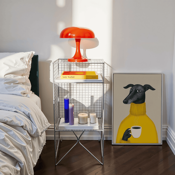 Impression artistique pour salon avec chien en pull jaune, illustration murale représentant un chien