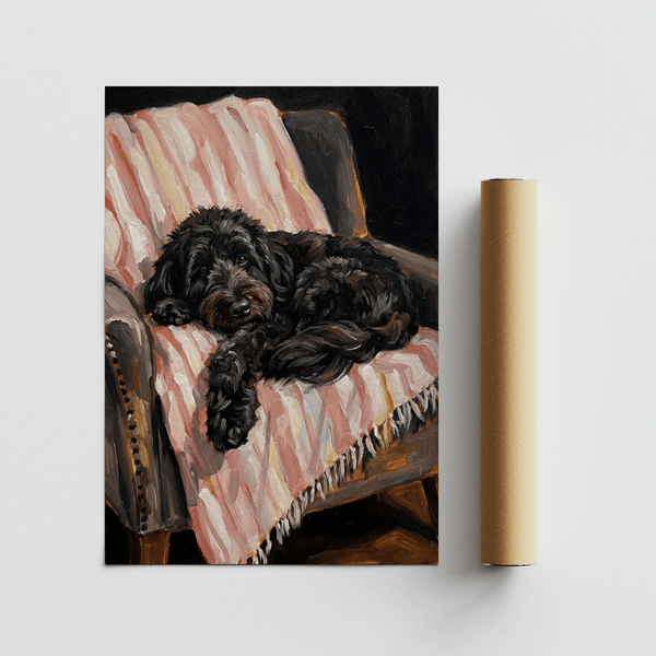 Décoration murale pour couloir en beige, noir et rose avec affiche représentant un cockapoo noir