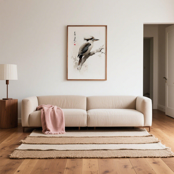 Art japonais représentant un oiseau, le kookaburra, imprimé sur fond blanc pour un design minimaliste.