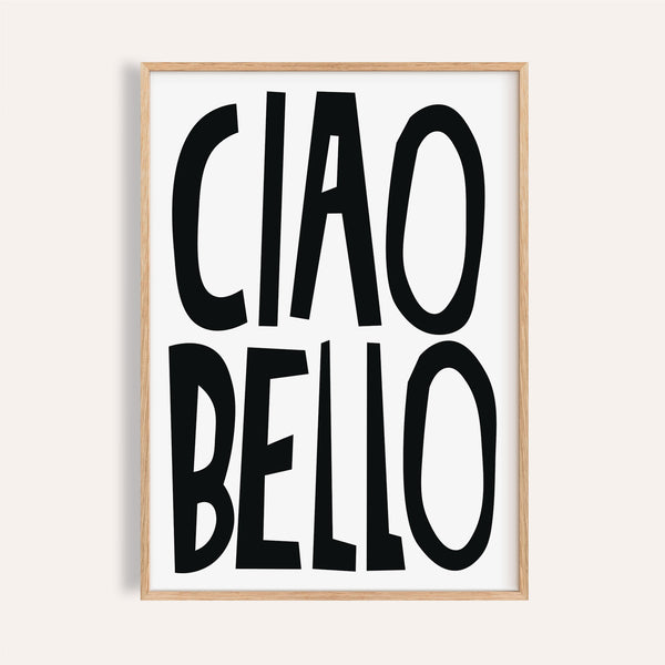 Décoration murale italienne avec l'inscription « Ciao Bello » en lettres grasses