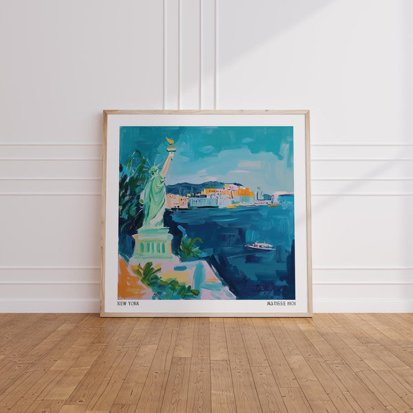 Affiches de vacances représentant un océan bleu et une architecture urbaine lumineuse.