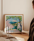 Affiche Scenic Japan représentant une vue du mont Fuji bordé de cerisiers en fleurs.