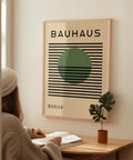 Affiche artistique Bauhaus grand format pour les espaces modernes du milieu du siècle