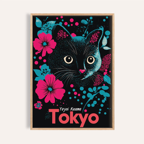 Art japonais représentant un chat noir fantaisiste avec des accents floraux pour la décoration d'une chambre à coucher.