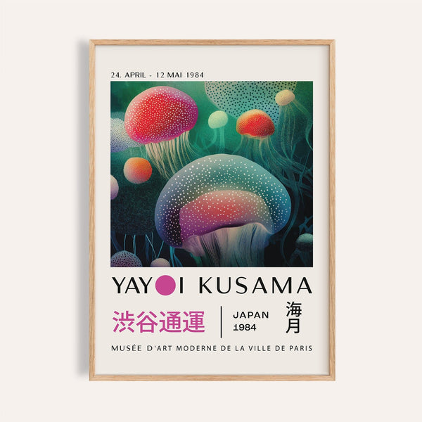 Méduse de style Kusama mise en valeur dans une décoration murale audacieuse représentant des poissons