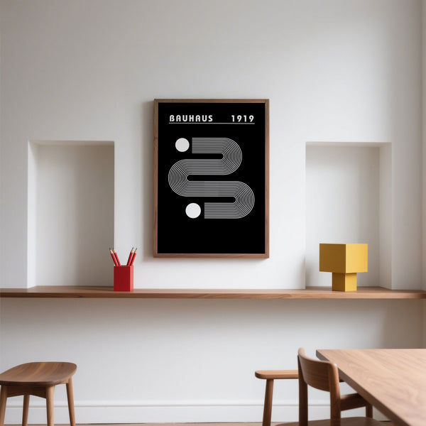 Art minimaliste abstrait noir caractérisé par une symétrie et des formes épurées