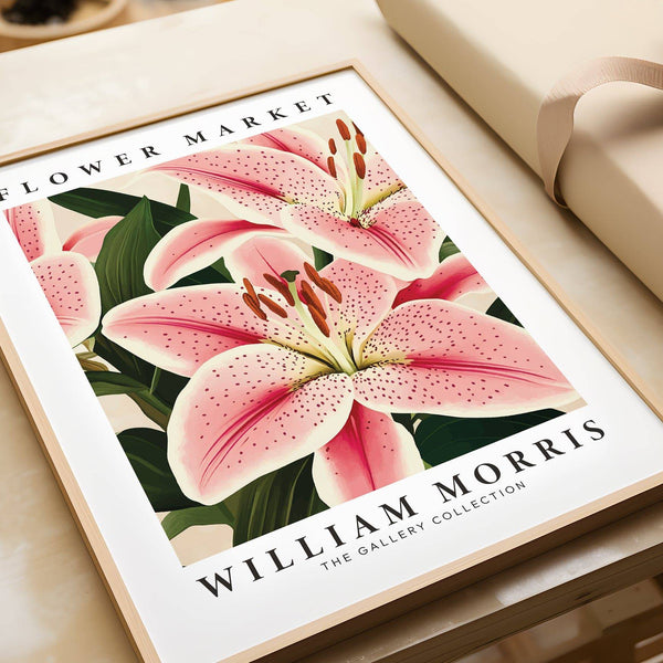 Décoration murale florale avec motif lys rose pour une ambiance paisible
