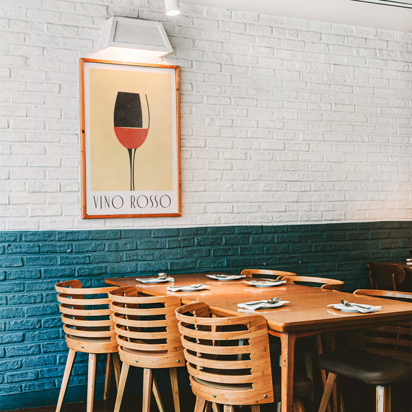 Poster mural contemporain et moderne sur le thème du vin, aux riches tons rouges