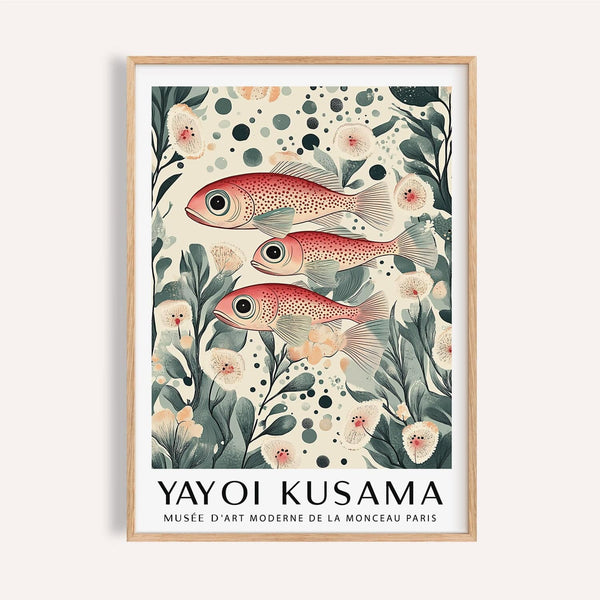 Impression artistique représentant un poisson avec des taches rouges et des tons naturels pour les murs d'une maison de plage.