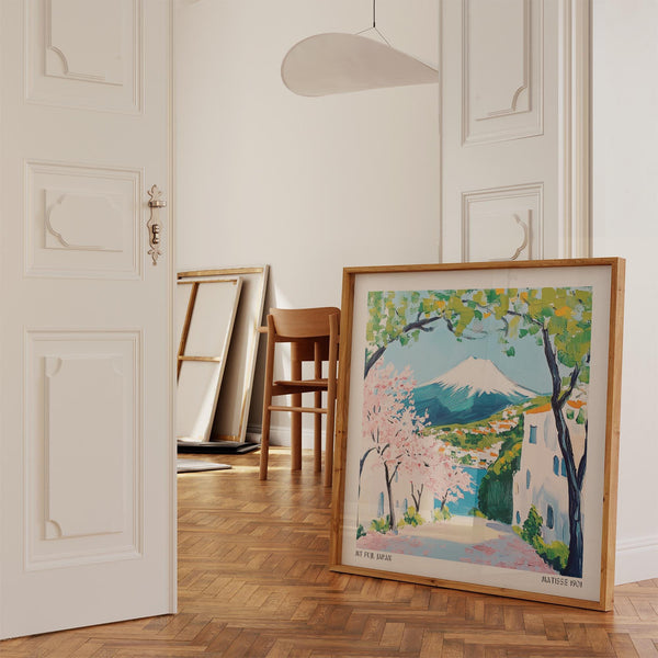 Le mont Fuji et les fleurs de cerisier capturés dans une affiche japonaise aux traits expressifs.