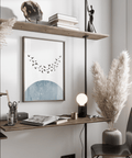 Poster minimaliste sur le thème des oiseaux, bleu et blanc, pour décorer votre entrée