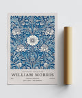 Imprimés botaniques bleus William Morris avec des motifs de feuilles complexes pour les chambres d'amis