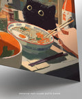 Gros plan sur un bol de ramen avec un chat en arrière-plan dans une composition murale sur le thème du ramen.