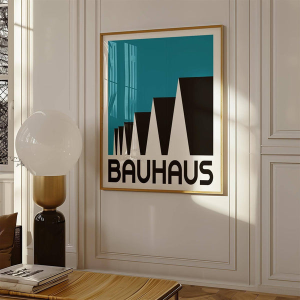 Affiche Bauhaus bleue mettant en avant la précision architecturale