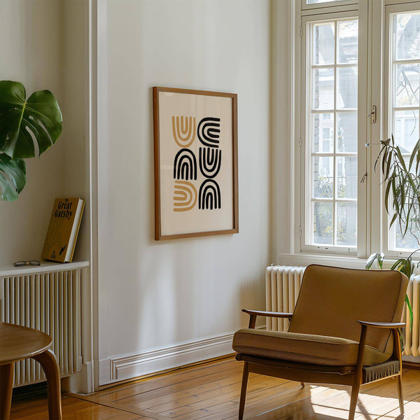 Des tableaux neutres et élégants, noirs et dorés, parfaits pour les espaces minimalistes.