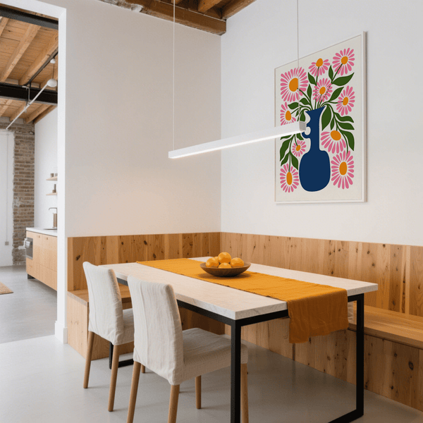 Stampa contemporanea con vaso di fiori nei toni del verde, blu, rosa e arancione per decorare le pareti