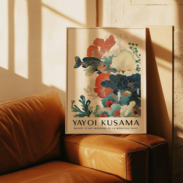 Poster astratto con pesci tropicali raffigurante pesci di barriera corallina punteggiati e flora marina