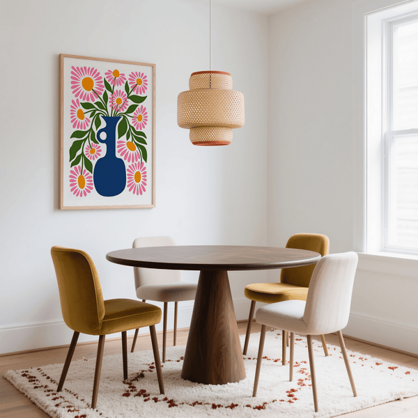 Stampa artistica con vaso di fiori per decorare il corridoio, nei colori verde, blu, rosa e arancione.