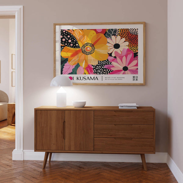 poster artistico floreale moderno con motivi audaci