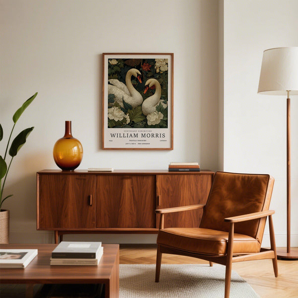 Decorazione murale Swan in stile William Morris con composizione simmetrica di uccelli e peonie.