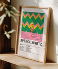 Poster del cocktail Aperol Spritz in un bicchiere alto con una fetta di agrume.