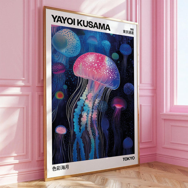 Intricata decorazione murale con meduse rosa, blu e viola per camere da letto artistiche