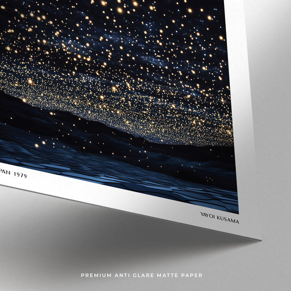 Primo piano di un poster Stars in the Night in formato quadrato