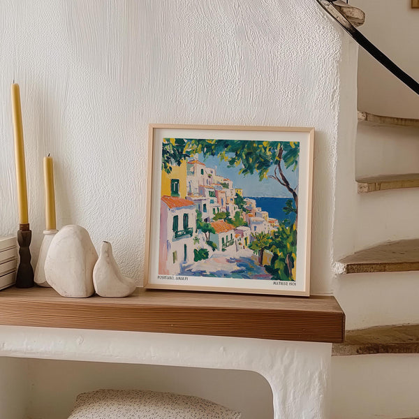 Pennellate decise e fresche tonalità marine caratterizzano questa espressiva stampa artistica dedicata a Positano.