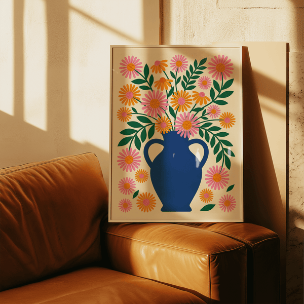 Stampa artistica con vaso su sfondo beige, vaso blu per decorazioni murali da cucina