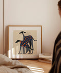 Allegro poster con un levriero a pois per una vivace decorazione della casa