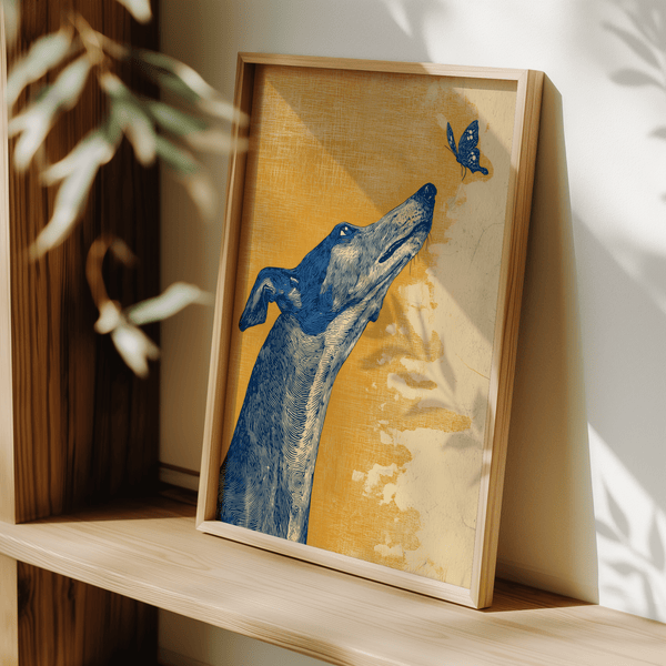 Illustrazione Greyhound Wall Art in giallo, blu e beige per lo studio