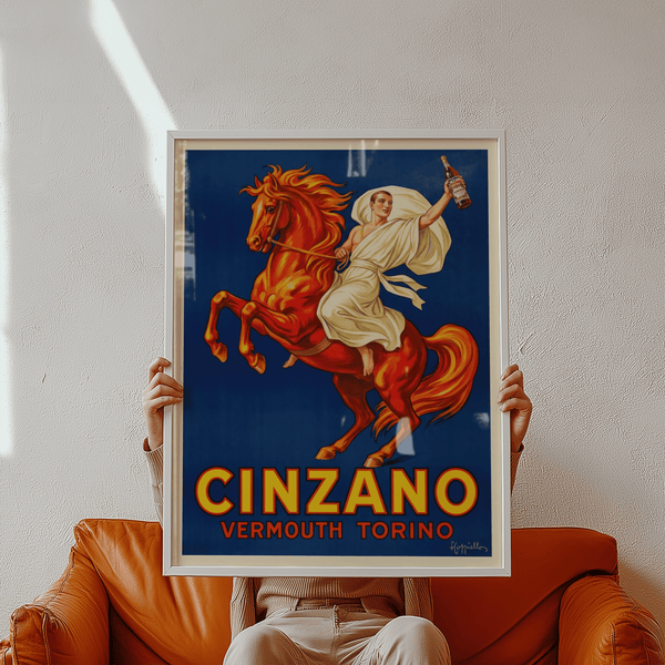 Stampa artistica Cinzano con tonalità blu, giallo e rosso per decorare le pareti della sala da pranzo