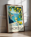 Poster vintage italiani con bicchiere di limoncello e vista sul mare