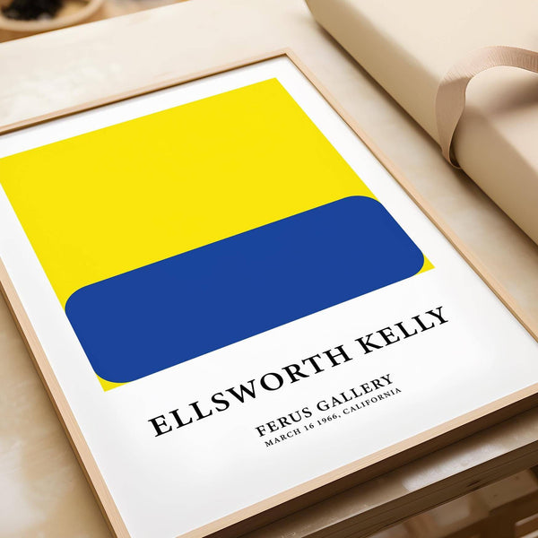 Opere d'arte minimaliste dalle linee pulite in blu e giallo per uffici moderni